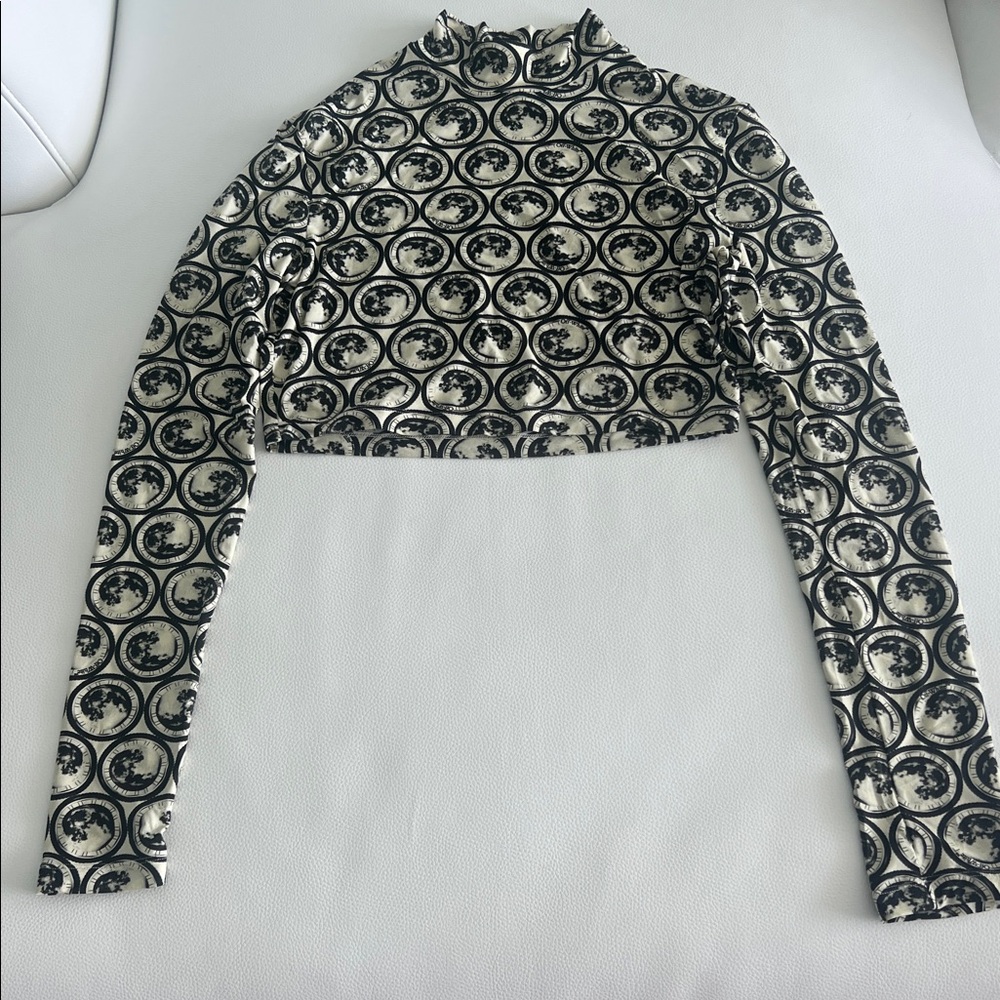 Off-White Logo Monochrome Graphic Top